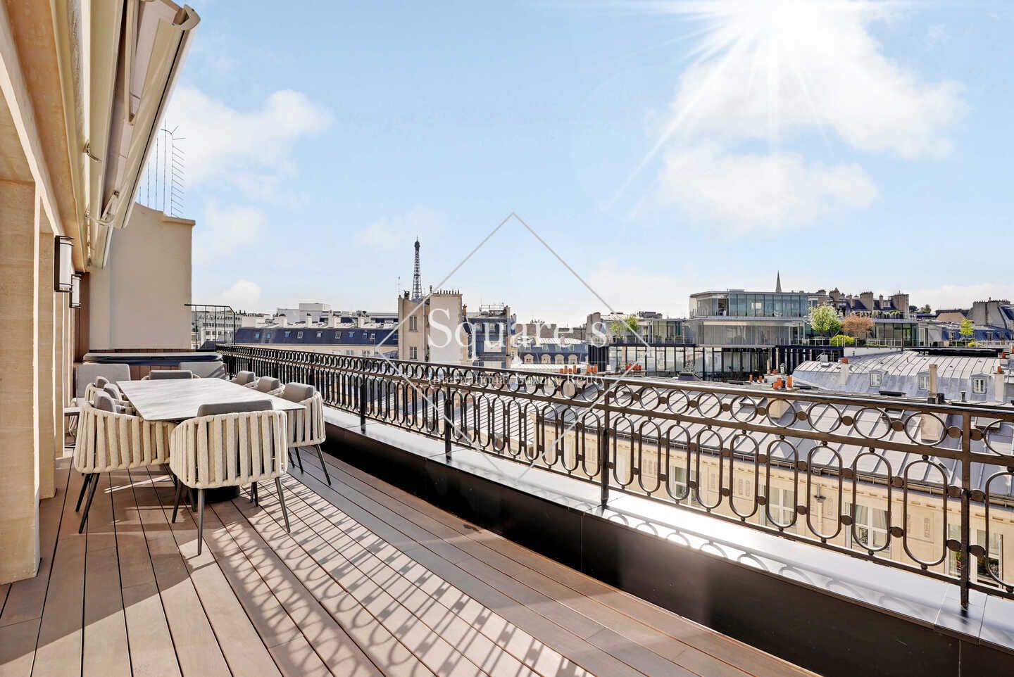 apartment 5 Rooms for sale on Paris 8ème (75008)