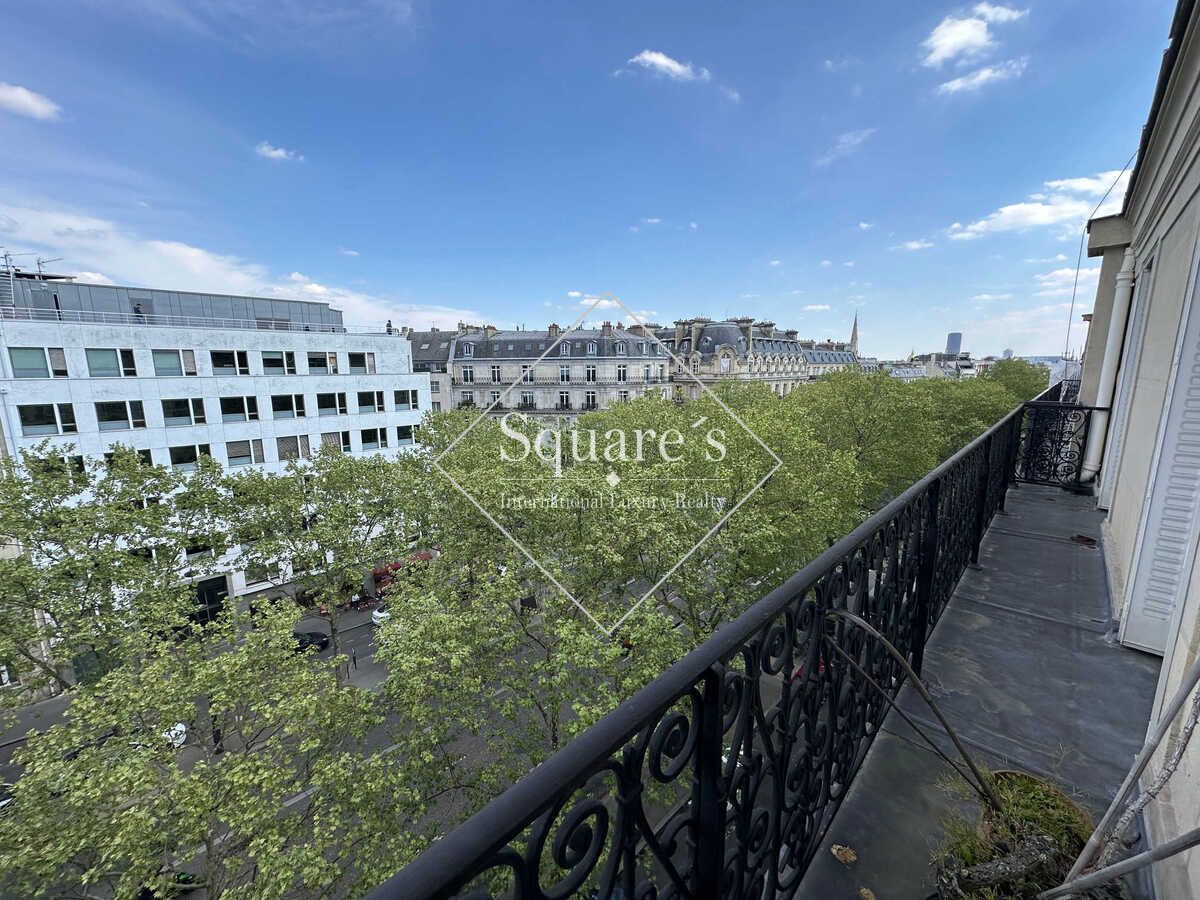apartment 12 Rooms for sale on Paris 16ème (75016)