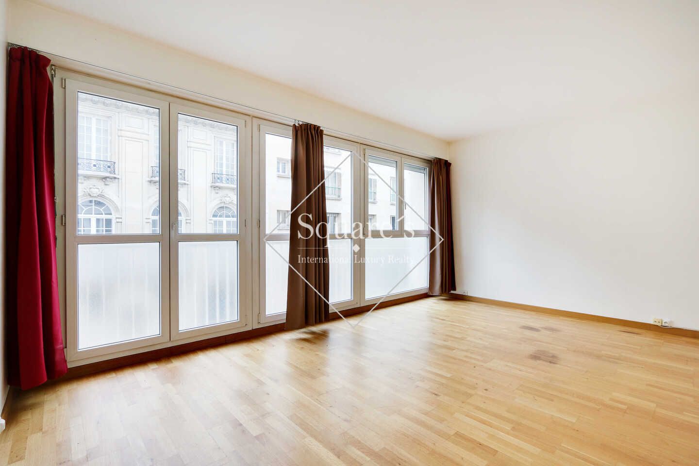apartment 3 Rooms for sale on Neuilly-sur-Seine (92200)