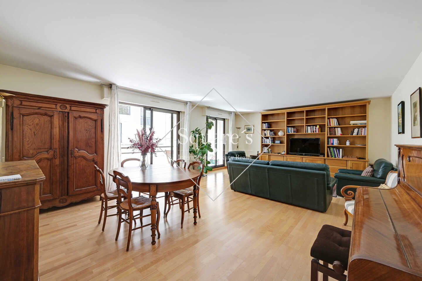 apartment 6 Rooms for sale on Levallois (92300)
