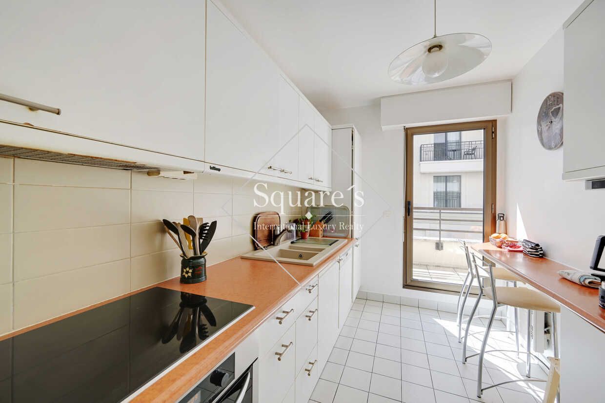 apartment 6 Rooms for sale on Levallois (92300)