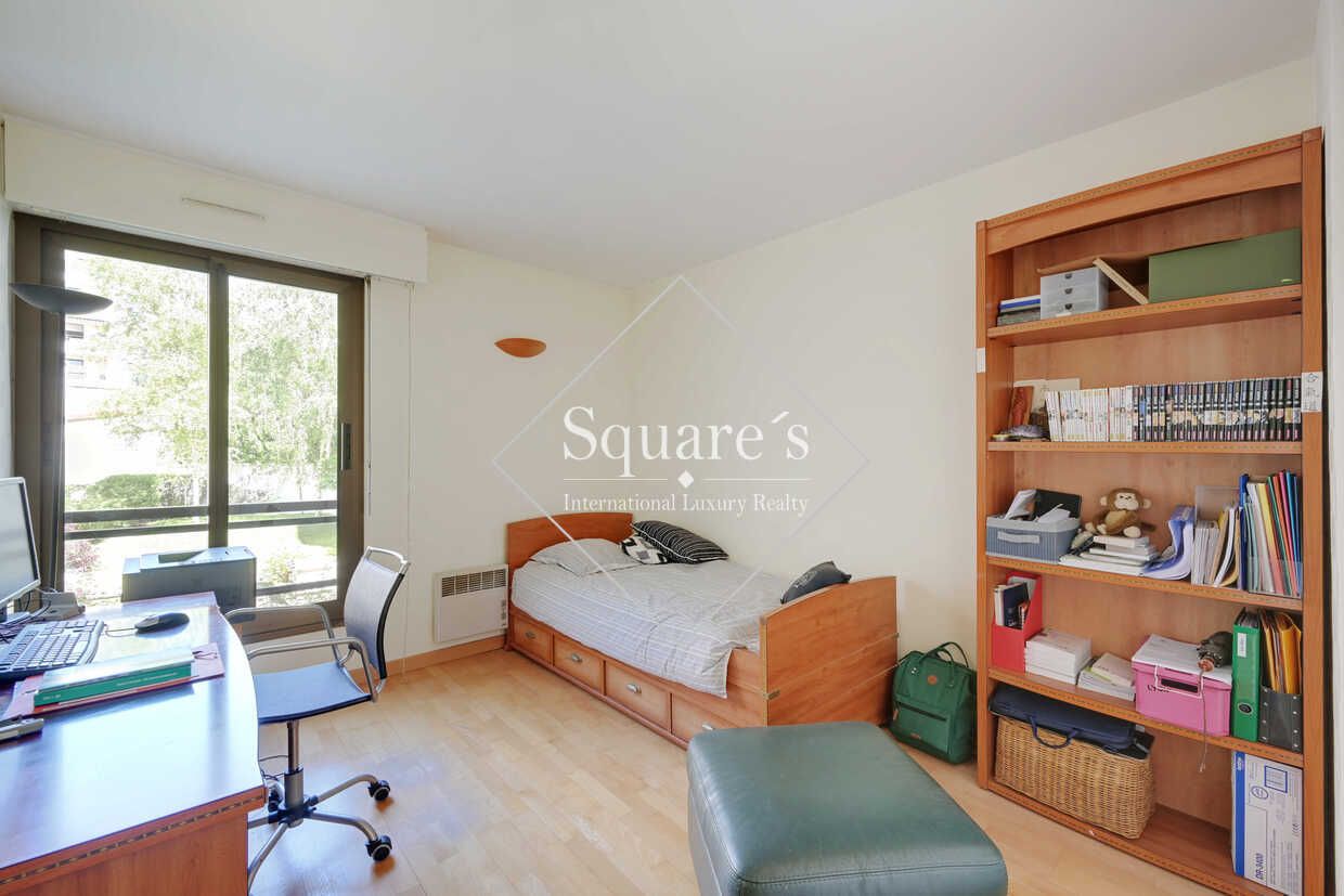 apartment 6 Rooms for sale on Levallois (92300)