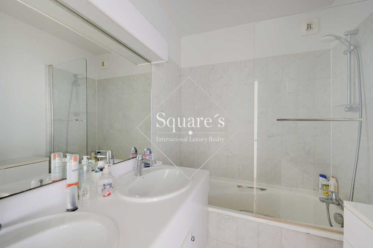 apartment 6 Rooms for sale on Levallois (92300)