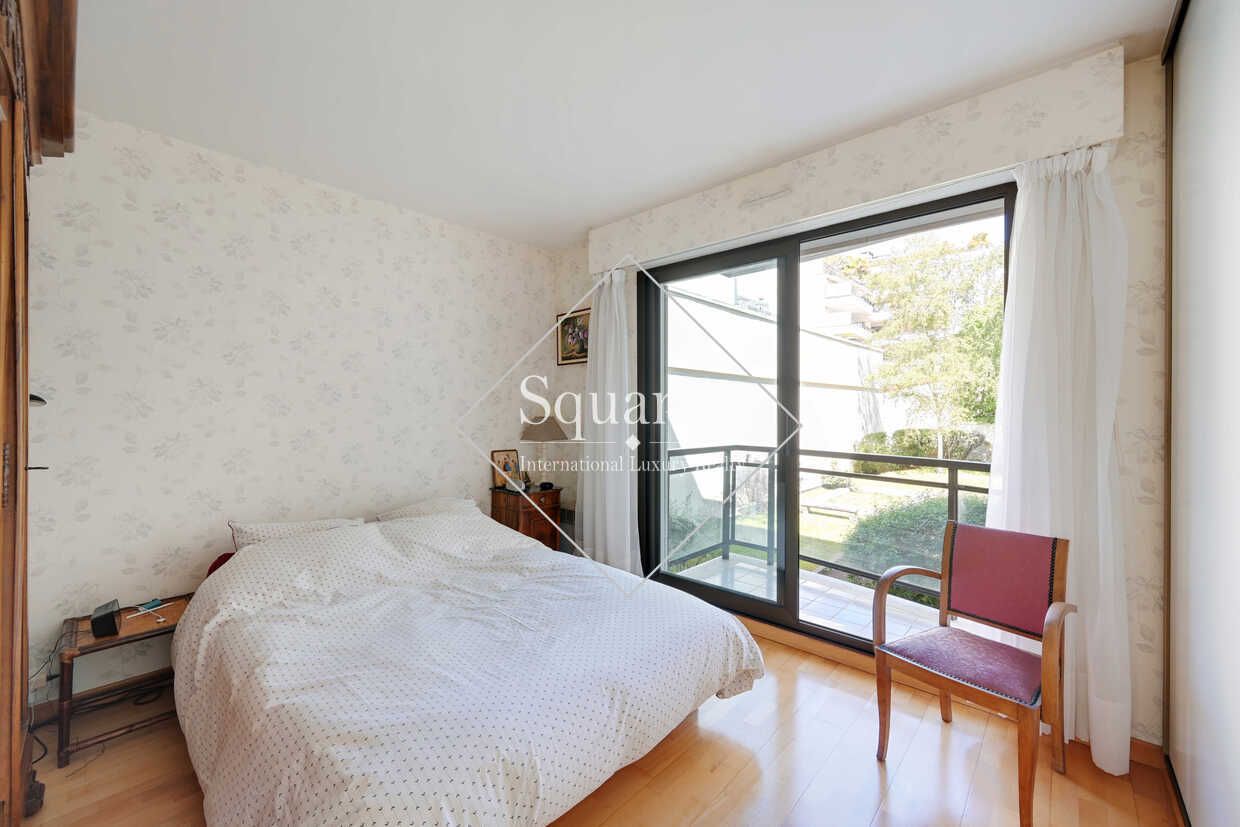 apartment 6 Rooms for sale on Levallois (92300)