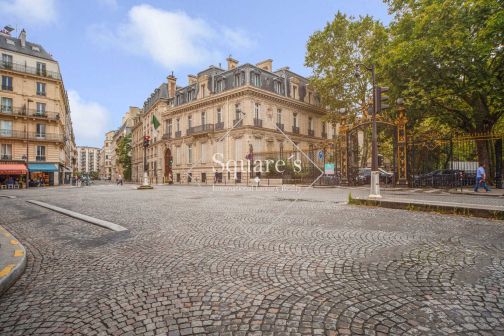Vente Appartement Paris 8ème 4 Pièces 73 m²