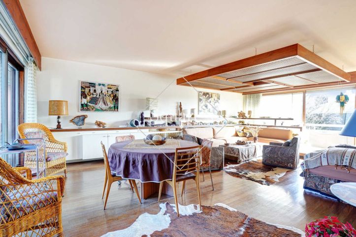 apartment 4 Rooms for sale on Neuilly-sur-Seine (92200) Sale Apartment Neuilly-sur-Seine 4 Rooms 121 m²