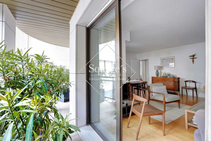 apartment 4 Rooms for sale on LEVALLOIS-PERRET (92300)