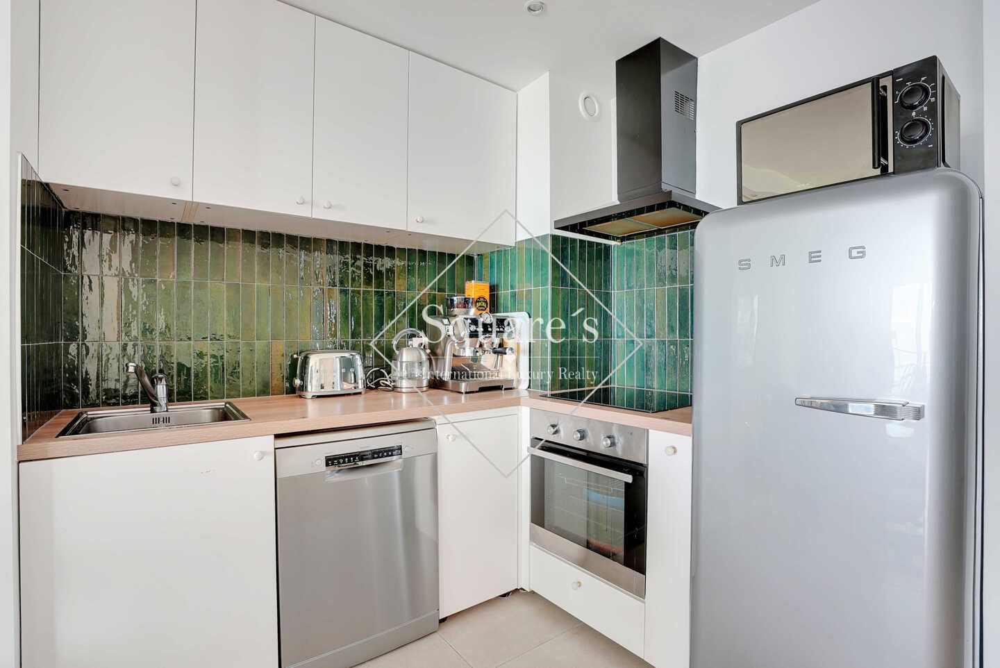 apartment 2 Rooms for sale on Paris 16ème (75016) Sale Apartment Paris 16ème 2 Rooms 58 m²