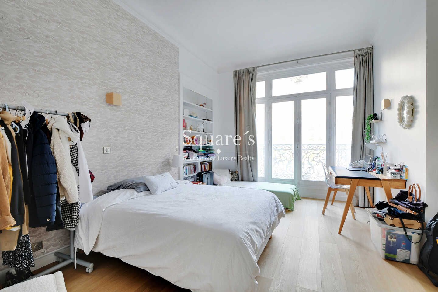 apartment 6 Rooms for sale on Paris 17ème (75017)