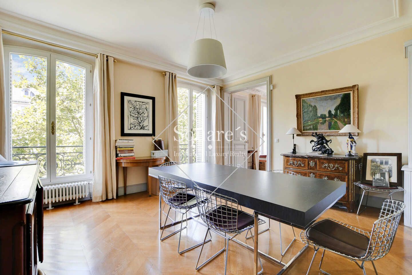 apartment 6 Rooms for sale on Paris 8ème (75008) Sale Apartment Paris 8ème 6 Rooms 174 m²