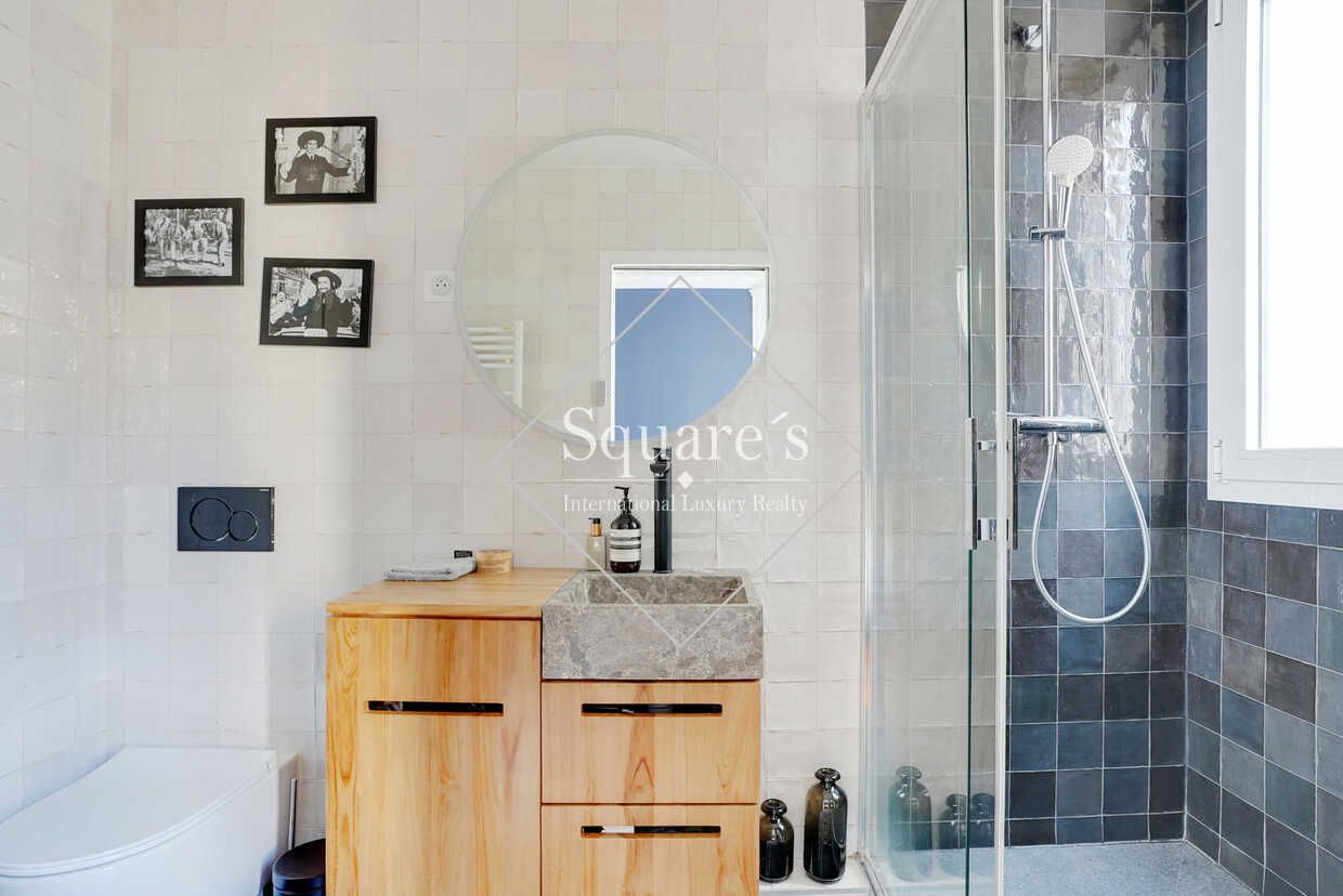 apartment 4 Rooms for sale on Neuilly-sur-Seine (92200)