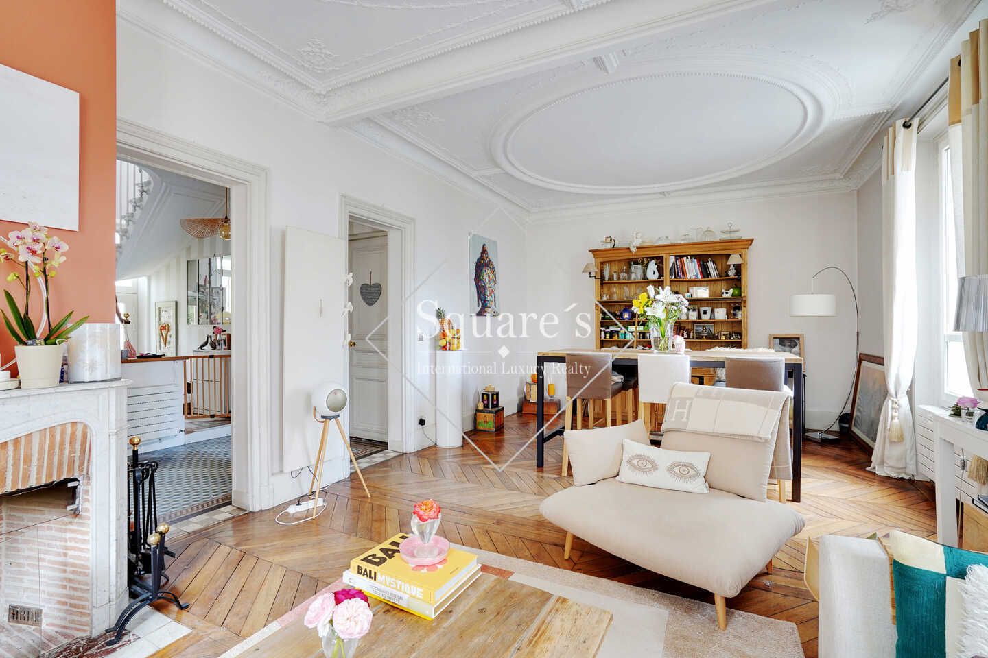 house 7 Rooms for sale on Puteaux (92800) Sale House Puteaux 7 Rooms 204 m²