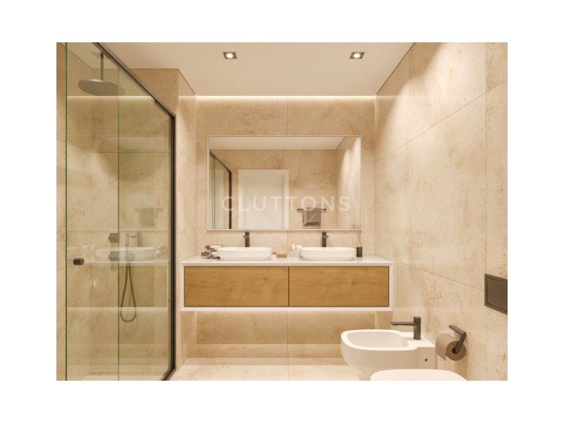 apartment 5 Rooms for sale on Lisboa (1070)