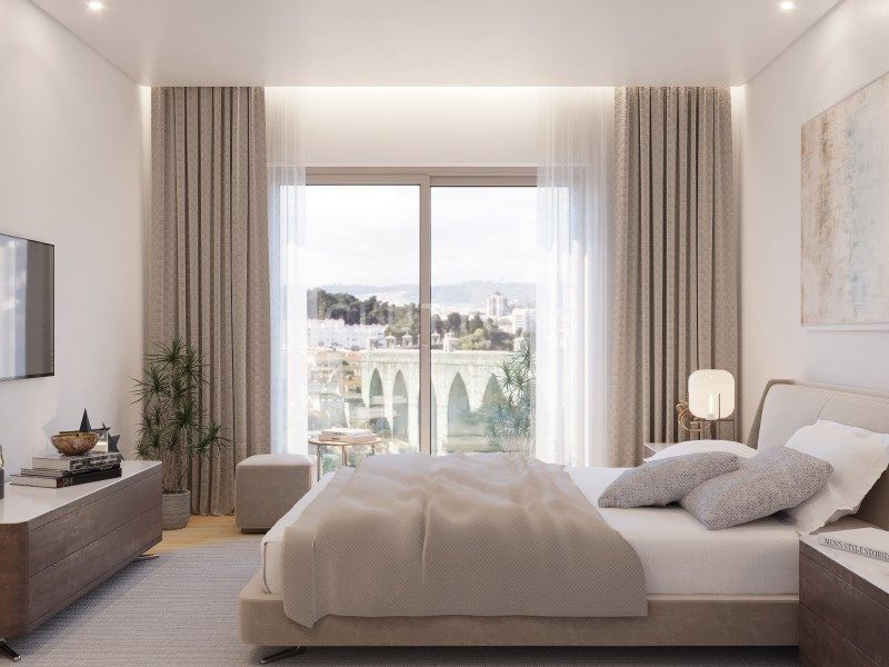 apartment 7 Rooms for sale on Lisboa (1070)