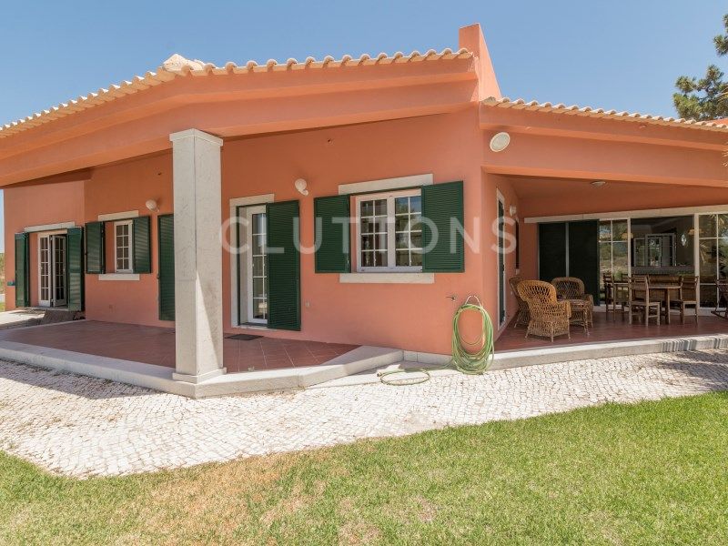 house 10 Rooms for sale on Grândola (7570)