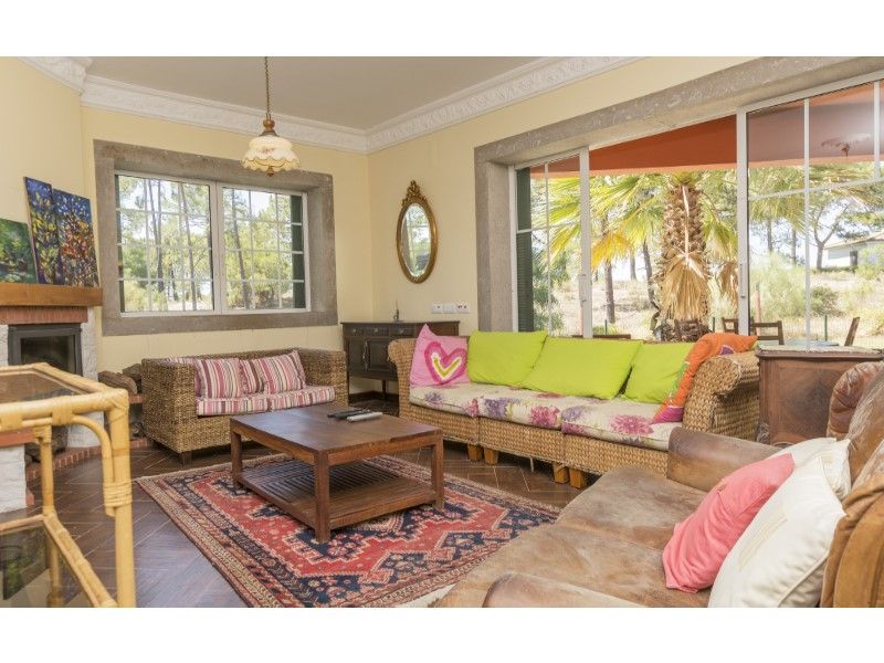 house 10 Rooms for sale on Grândola (7570) Sale House Grândola 10 Rooms