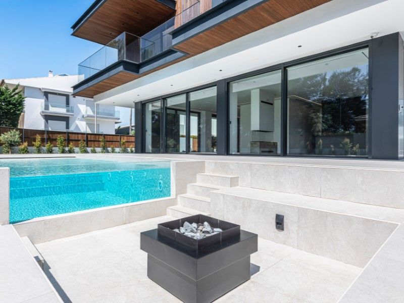 house 15 Rooms for sale on Cascais (2750)
