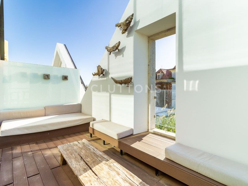 house 10 Rooms for sale on Cascais (2765)