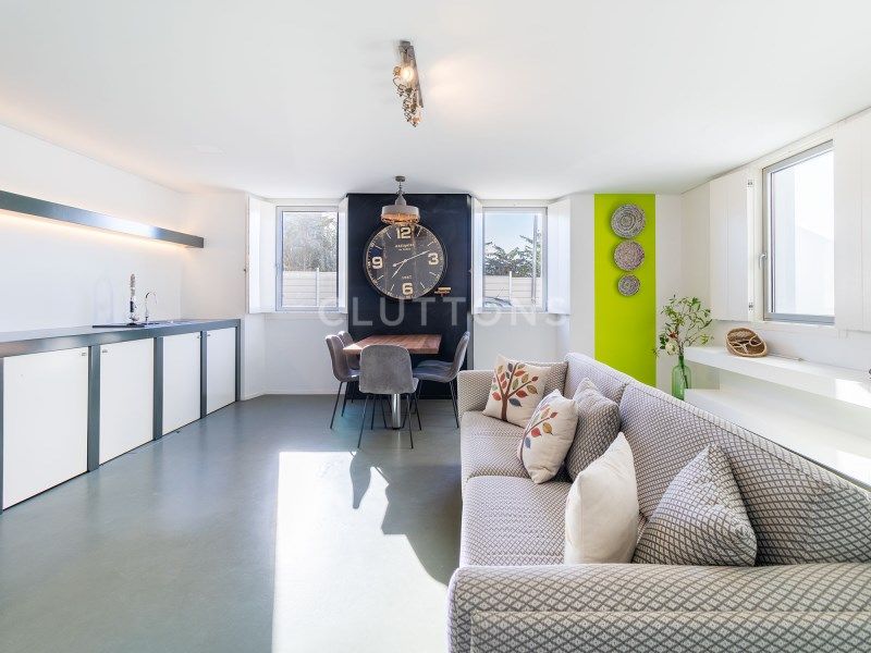 house 10 Rooms for sale on Cascais (2765)