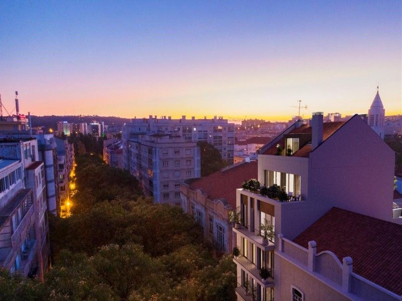 apartment 4 Rooms for sale on Lisboa (1050)