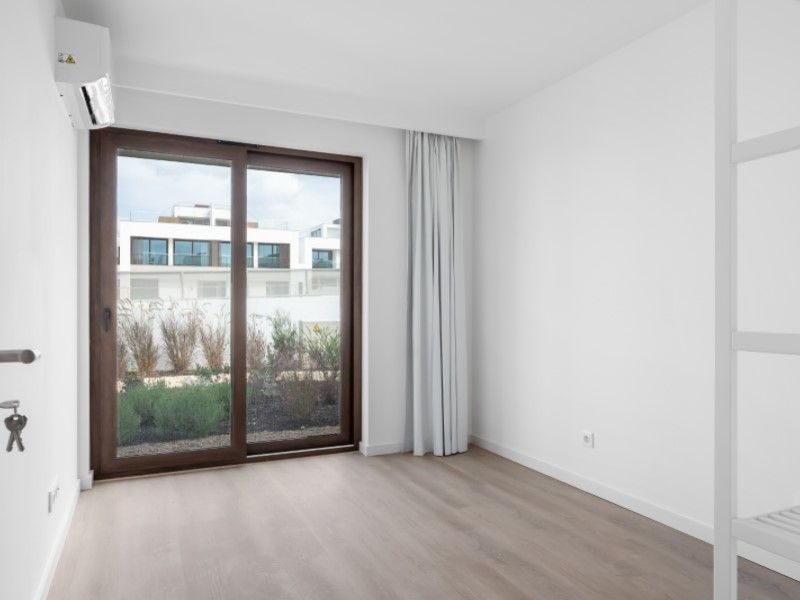 appartement 6 Pièces en vente sur Sines (7520)