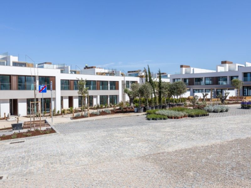 apartment 6 Rooms for sale on Sines (7520)