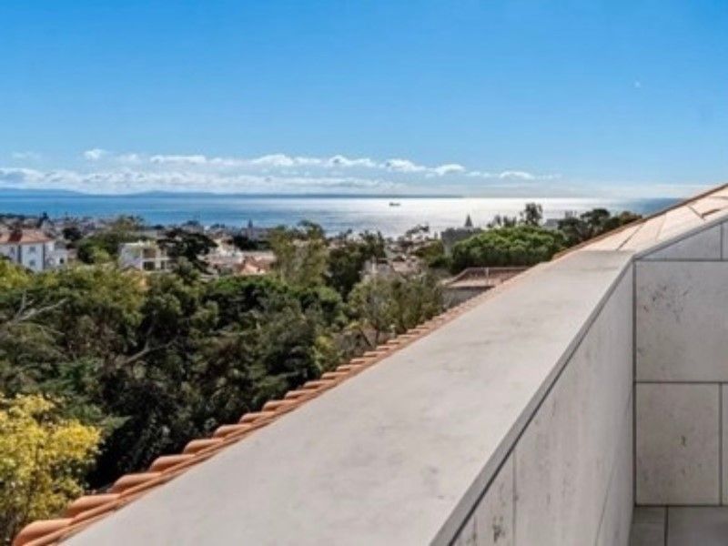 apartment 8 Rooms for sale on Cascais (2765) Sale Apartment Cascais 8 Rooms