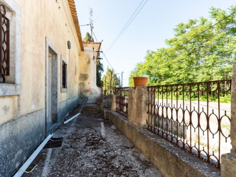 farmhouse 21 Rooms for sale on Setúbal (2900)