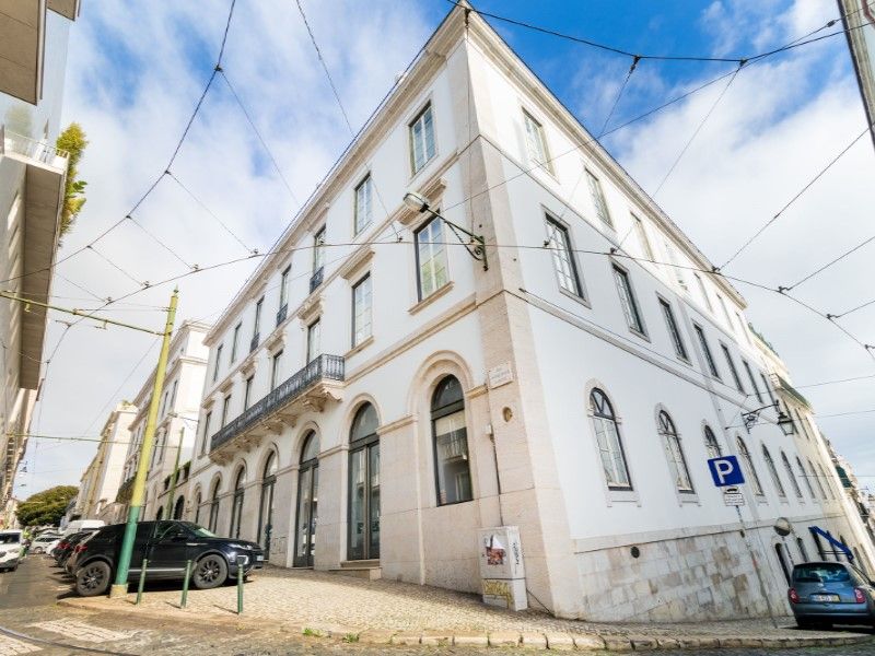 apartment 8 Rooms for sale on Lisboa (1200) Sale Apartment Lisboa 8 Rooms
