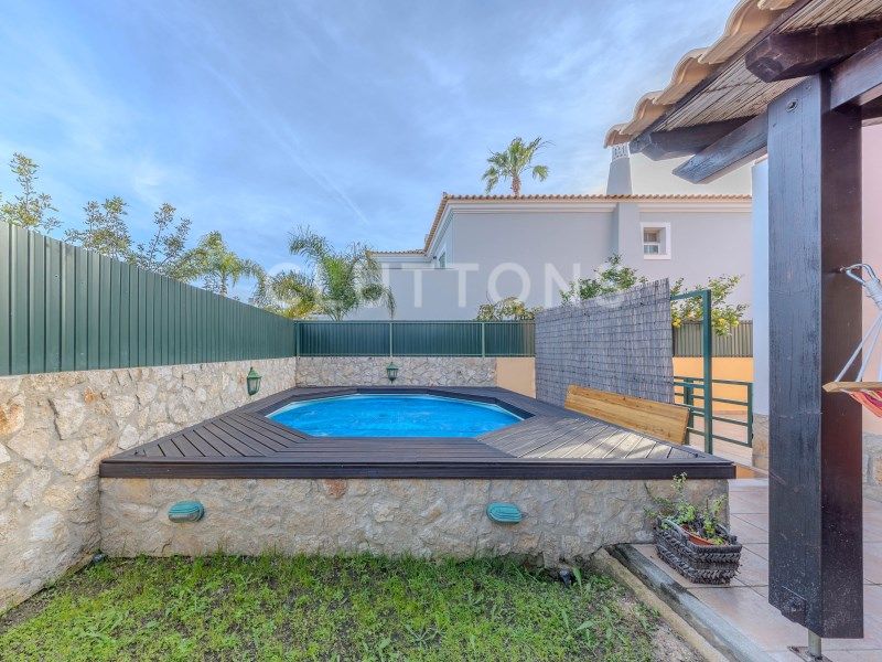 house 9 Rooms for sale on Faro (8005)