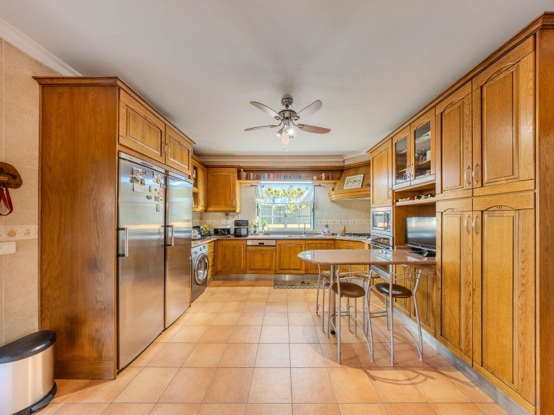 house 9 Rooms for sale on Faro (8005)