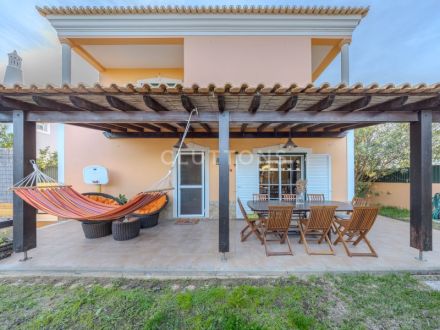 Sale House Faro 9&nbsp;Rooms