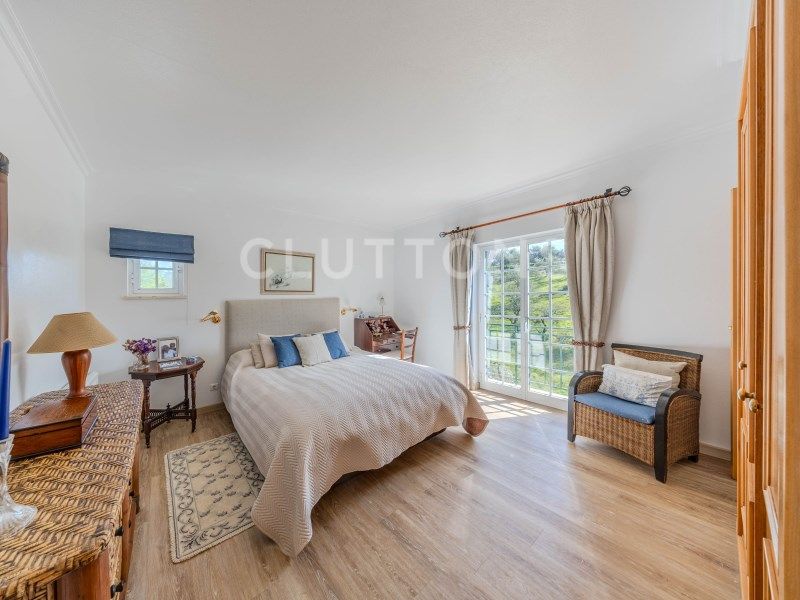 house 8 Rooms for sale on Loulé (8100)