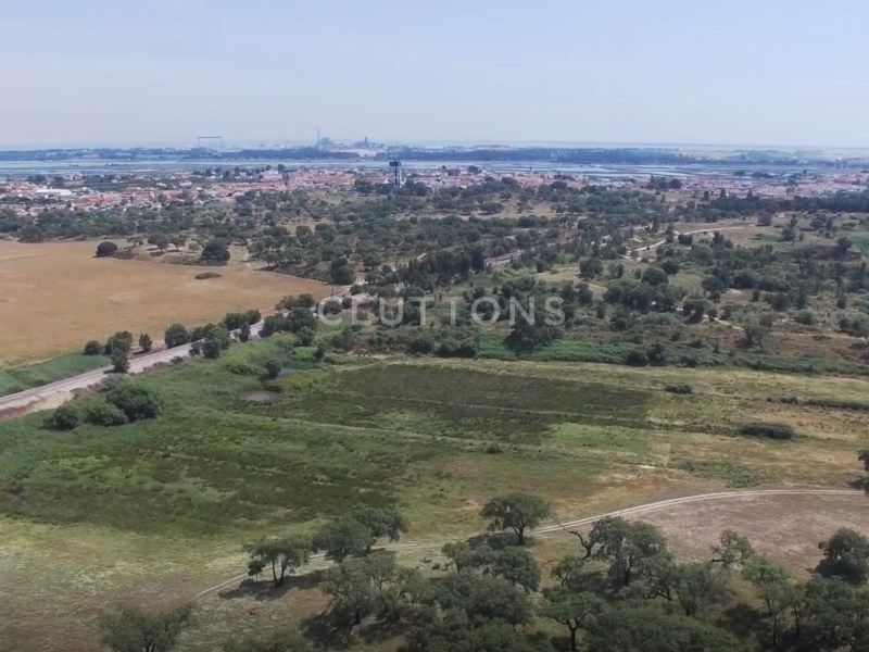 terrain 2 Pièces en vente sur Setúbal (2910)