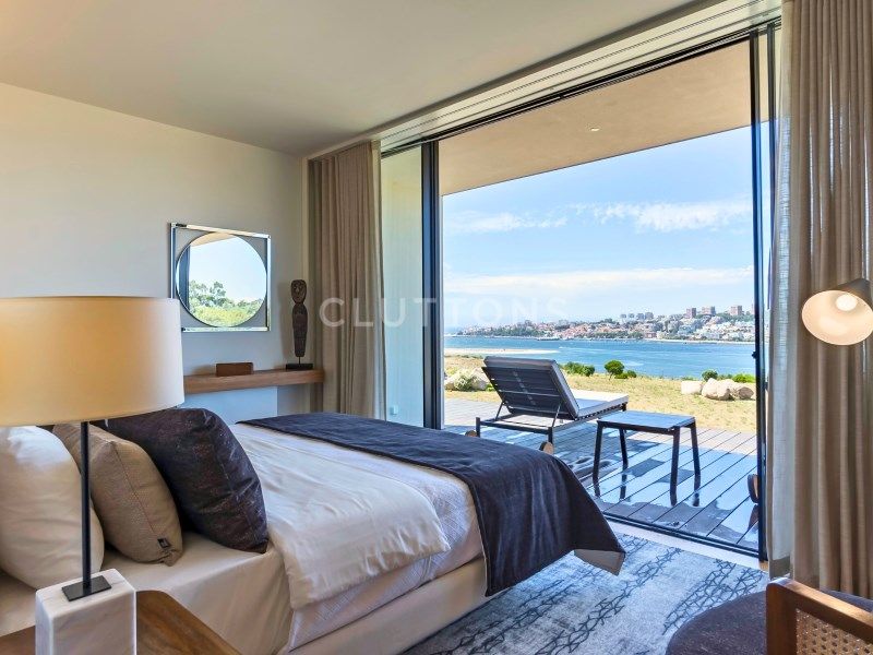 house 8 Rooms for sale on Vila Nova de Gaia (4400)