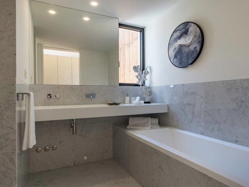 house 8 Rooms for sale on Vila Nova de Gaia (4400)