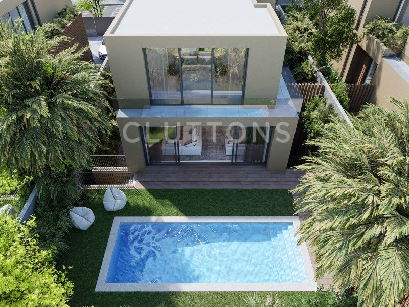 house 8 Rooms for sale on Sintra (2710)