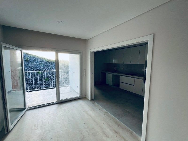 apartment 6 Rooms for sale on Amadora (2720)