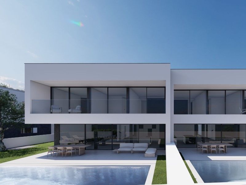 maison 9 Pièces en vente sur Lagos (8600)