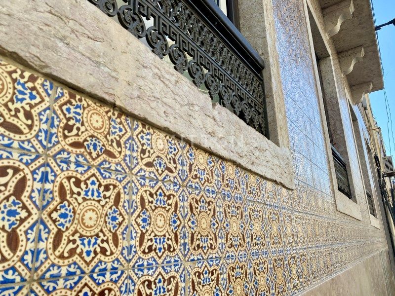 apartment 8 Rooms for sale on Lisboa (1170)