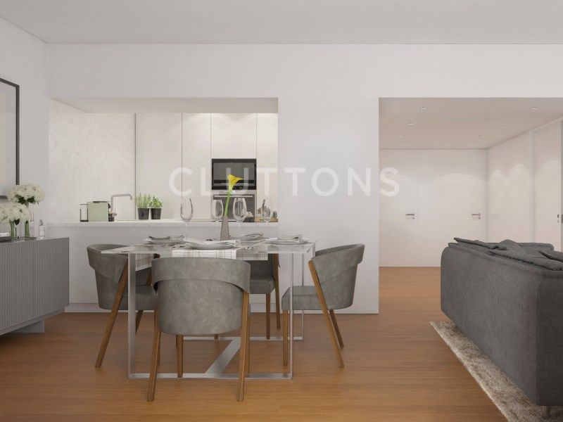 apartment 8 Rooms for sale on Lisboa (1170)