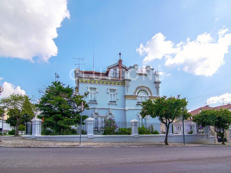 house 11 Rooms for sale on Estremoz (7100)