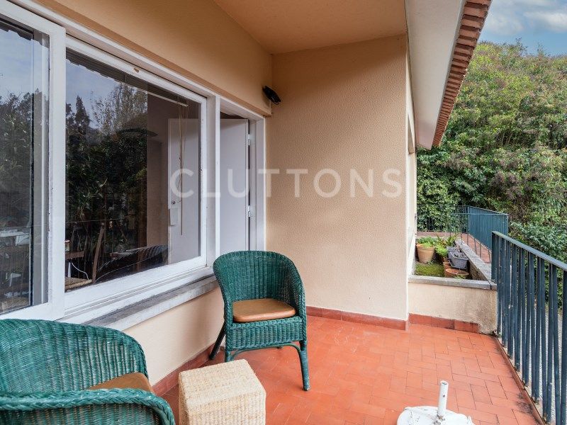 house 15 Rooms for sale on Sintra (2710)