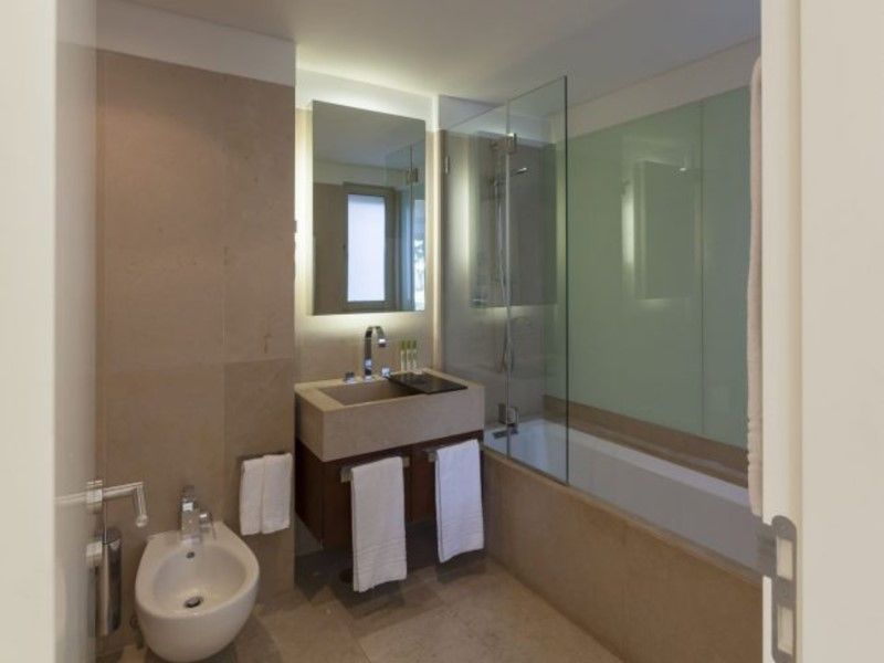 apartment 5 Rooms for sale on Grândola (7570)