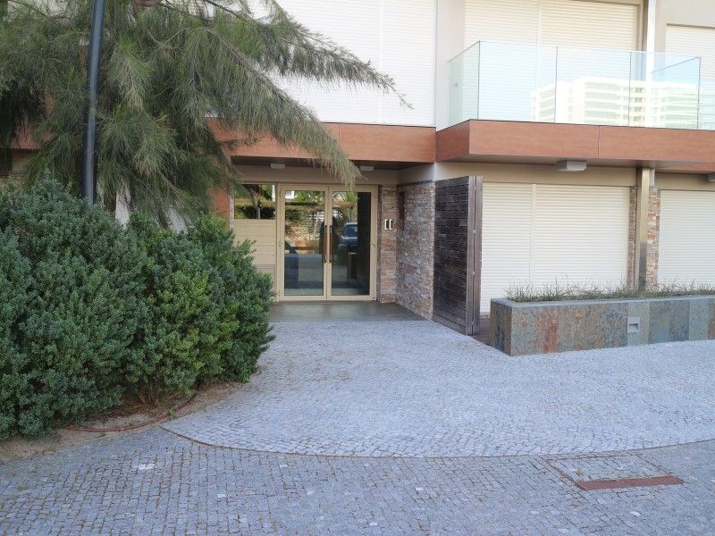 apartment 5 Rooms for sale on Grândola (7570)