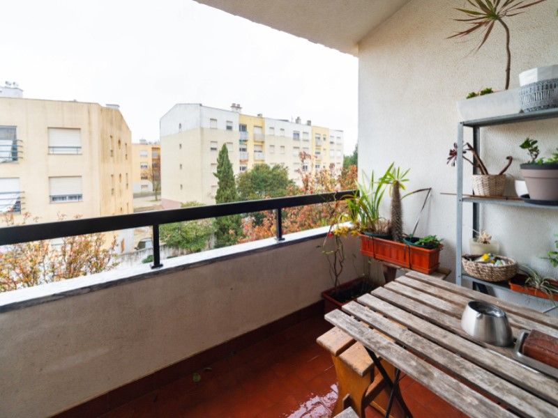 apartment 10 Rooms for sale on Cascais (2750)