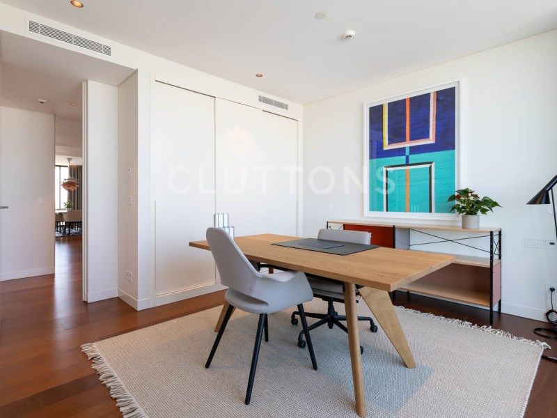 apartment 7 Rooms for sale on Lisboa (1990)