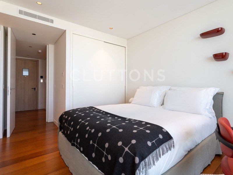 apartment 7 Rooms for sale on Lisboa (1990)