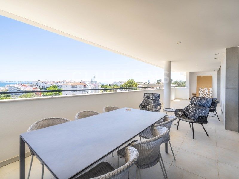 appartement 4 Pièces en vente sur Lagos (8600)