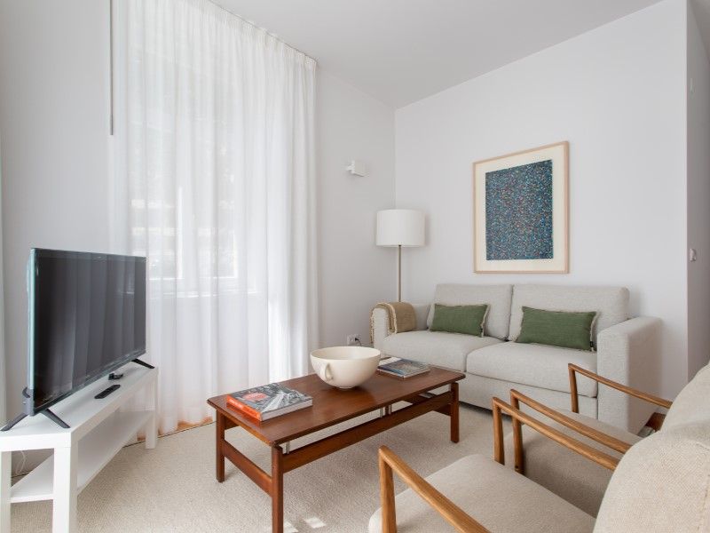 apartment 5 Rooms for sale on Lisboa (1250)